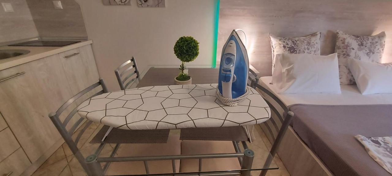 Studio Garden Apartment Nea Kallikrateia Exterior foto