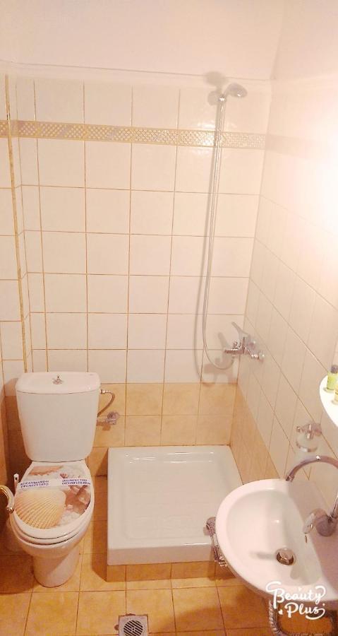 Studio Garden Apartment Nea Kallikrateia Exterior foto