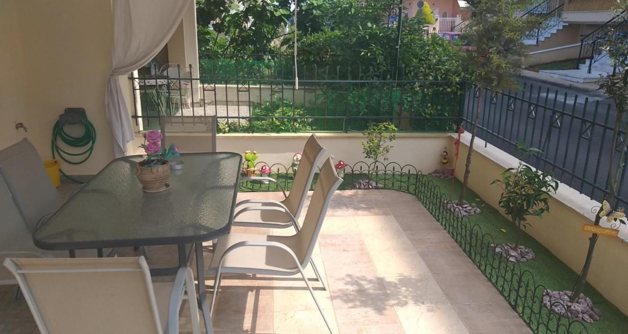 Studio Garden Apartment Nea Kallikrateia Exterior foto