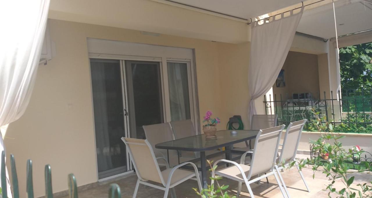 Studio Garden Apartment Nea Kallikrateia Exterior foto