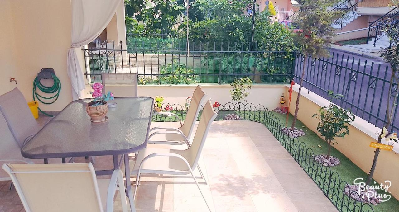 Studio Garden Apartment Nea Kallikrateia Exterior foto