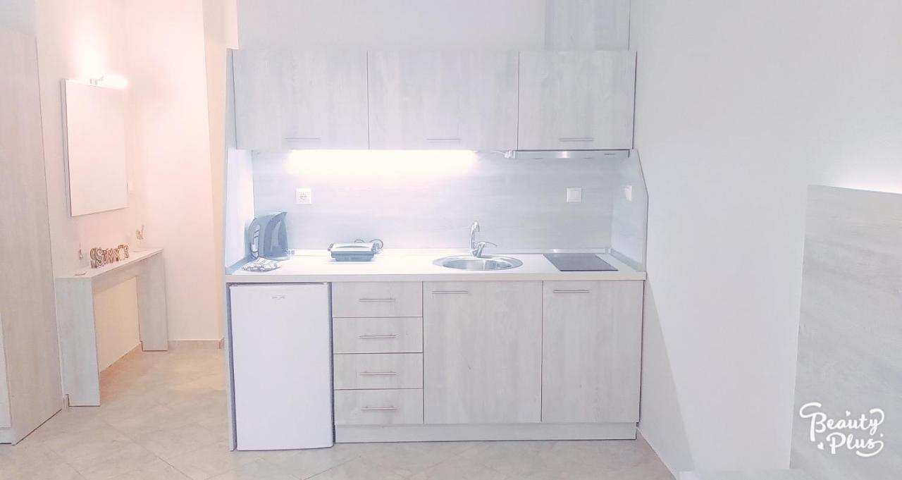 Studio Garden Apartment Nea Kallikrateia Exterior foto